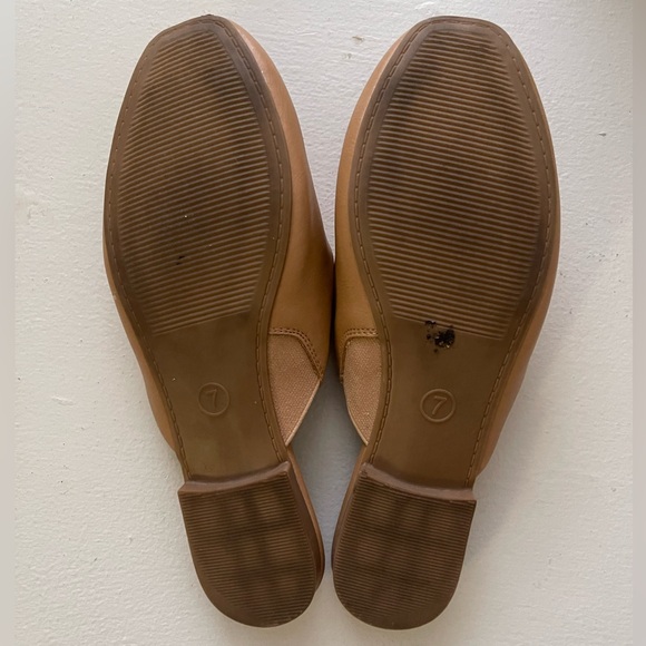 Universal Thread Mules - Picture 4 of 4